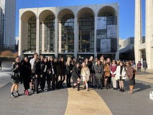 TZHS student-musicians at the Met